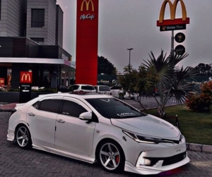 تاكسي الفردوس اتصل 98831540